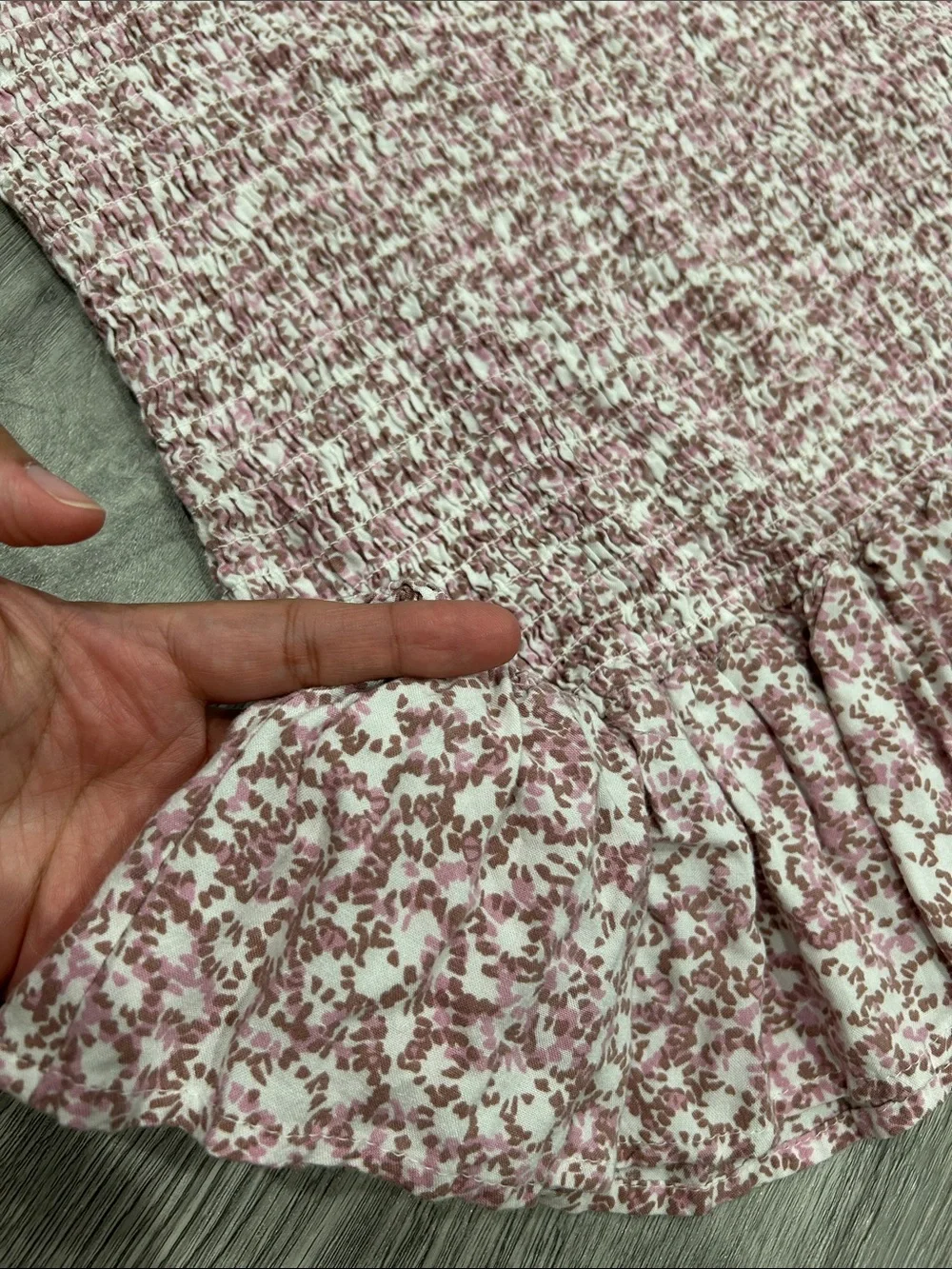 Smocked Pink Floral Mini Dress with Puff Sleeves - Picture 4 of 4